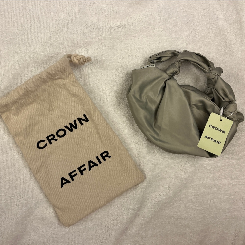 Crown affair knot bag, new with tags